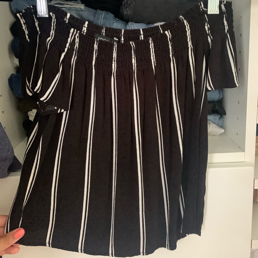 Kendall&Kylie striped strapless top good condition